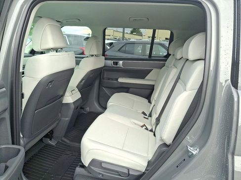 New 2026 Hyundai Santa Fe SE image 6