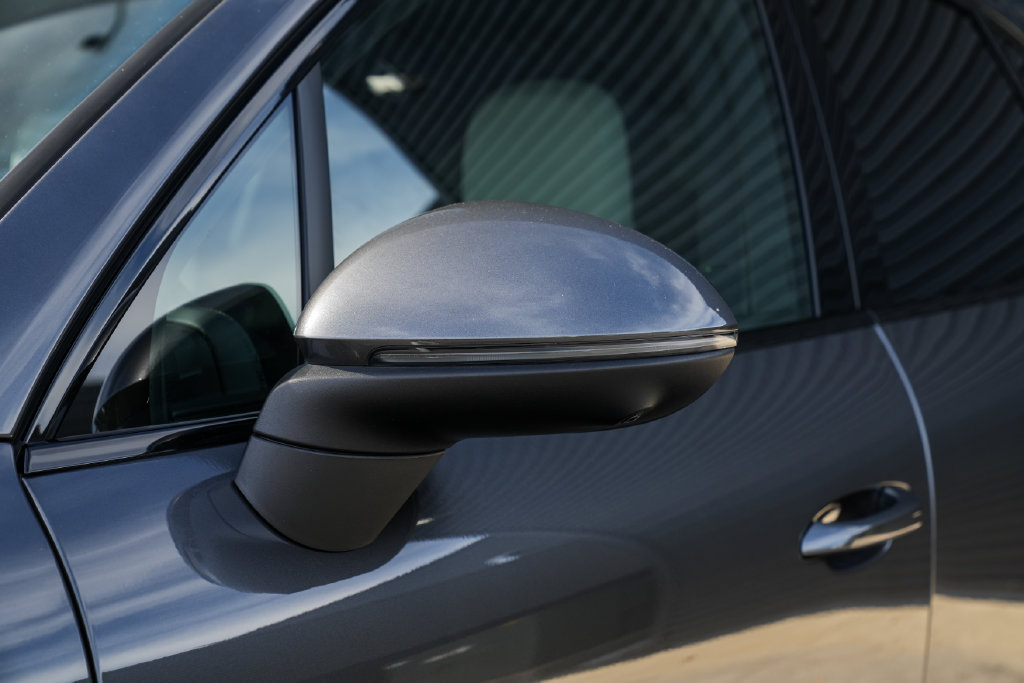 Certified 2026 Porsche Cayenne AWD/4WD image 9