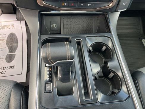 Used 2025 Ford F150 Lightning Lariat image 22