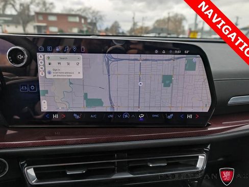 Used 2026 Chevrolet Traverse Z71 w/ Driver Confidence Package image 10