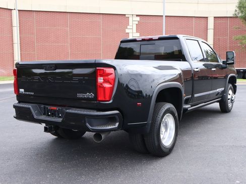 New 2026 Chevrolet Silverado 3500 High Country w/ High Country Premium Package AWD/4WD image 32