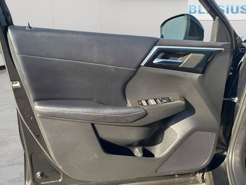 Used 2022 Mitsubishi Outlander SE image 14