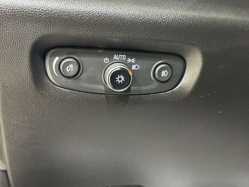 Certified 2021 Chevrolet Traverse Premier image 36