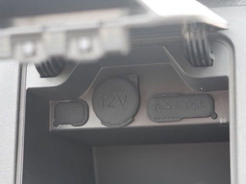 Certified 2025 Toyota Tacoma TRD Off-Road image 14