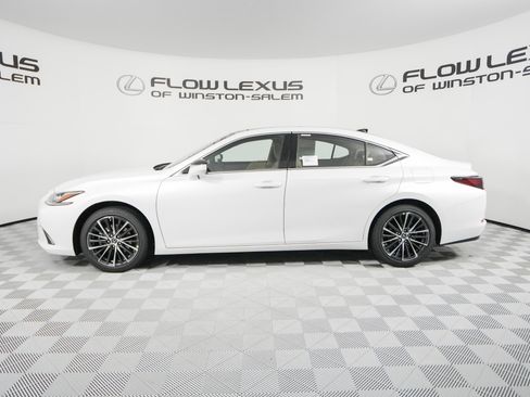 New 2025 Lexus ES 350 w/ Premium Package image 4