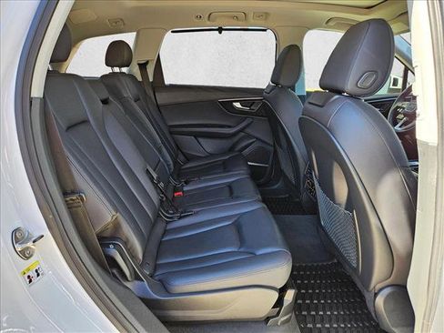 Used 2023 Audi Q7 3.0T Prestige w/ Prestige Package image 21