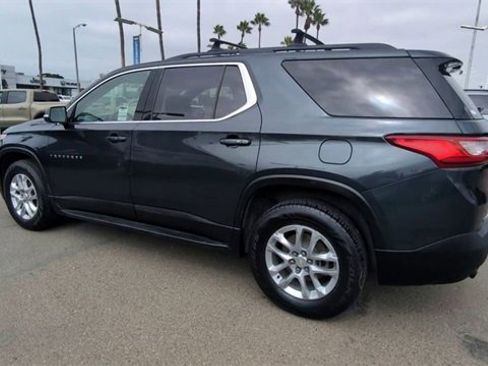 Used 2021 Chevrolet Traverse LT image 6