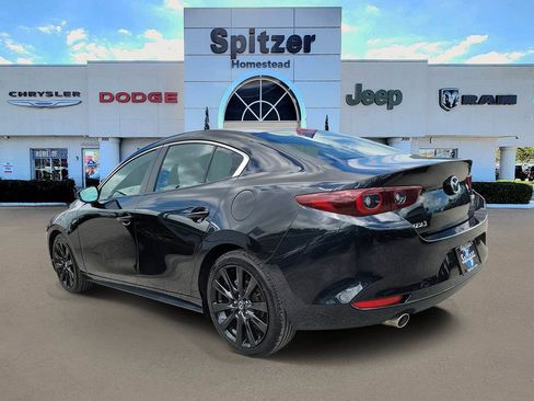 Used 2024 MAZDA MAZDA3 s FWD image 3