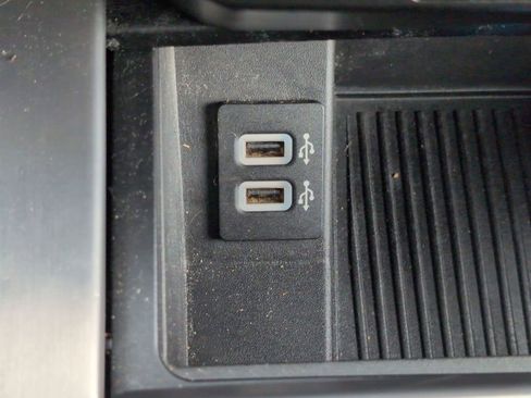 Used 2018 Ford F150 Platinum w/ Equipment Group 701A Luxury image 28