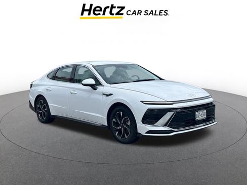 Used 2025 Hyundai Sonata SEL image 1