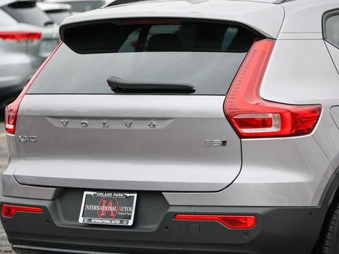 Certified 2026 Volvo XC40 B5 Plus AWD/4WD image 25