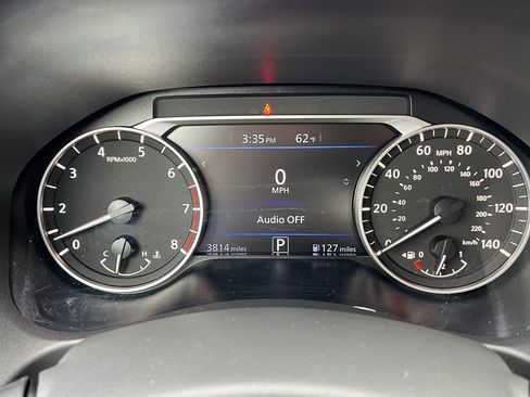 Used 2023 Nissan Altima 2.5 SV image 14