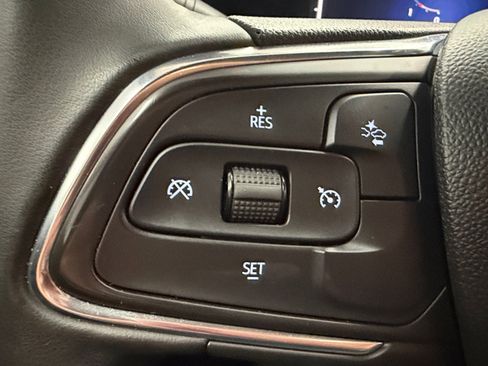 Used 2024 Buick Encore GX Sport Touring FWD image 32