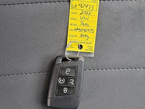 Certified 2022 Volkswagen Taos SE image 36