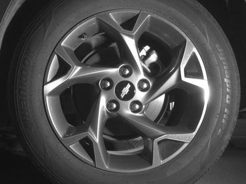 Used 2025 Chevrolet Trax LT FWD image 14