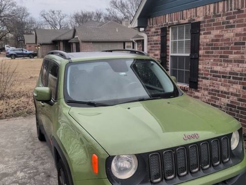Used 2016 Jeep Renegade 75th Anniversary image 1