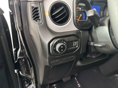 New 2026 Jeep Gladiator Sport AWD/4WD image 20