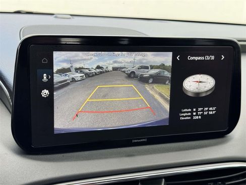 Used 2023 Hyundai Santa Fe SEL image 4