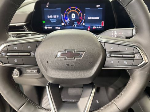 New 2026 Chevrolet Suburban Z71 AWD/4WD image 18