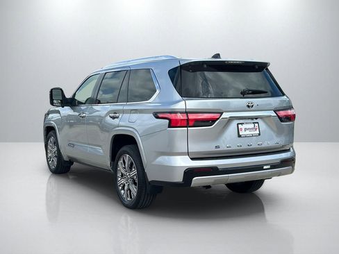 Used 2025 Toyota Sequoia Capstone AWD/4WD image 7