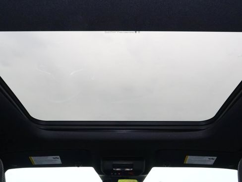 Used 2024 Chevrolet Blazer EV LT AWD/4WD image 11