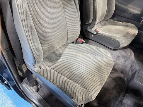 Used 1995 Toyota Previa DX image 28