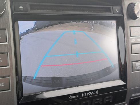 Used 2014 Toyota Tundra SR5 image 12