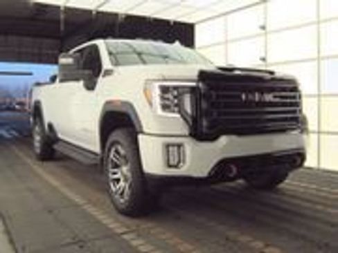 Used 2020 GMC Sierra 2500 AT4 image 5