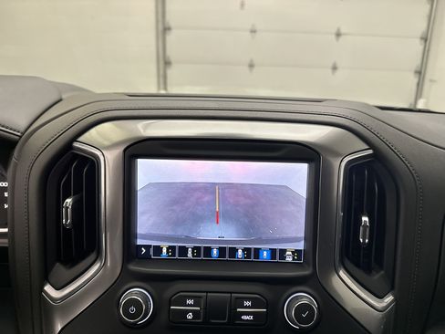 Used 2022 Chevrolet Silverado 1500 LTZ w/ LTZ Premium Package image 38