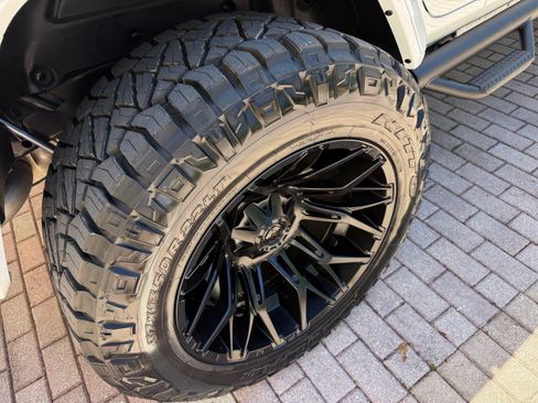 Used 2025 Jeep Wrangler Unlimited Sport AWD/4WD image 37