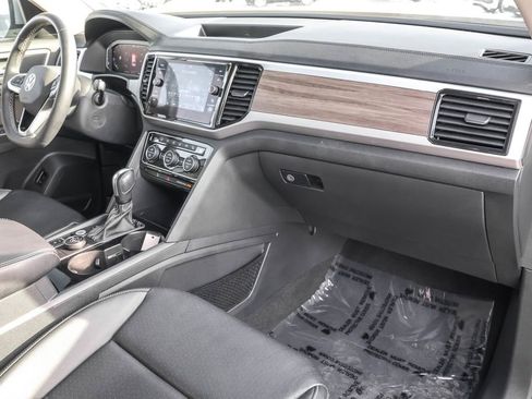 Used 2022 Volkswagen Atlas SEL image 37