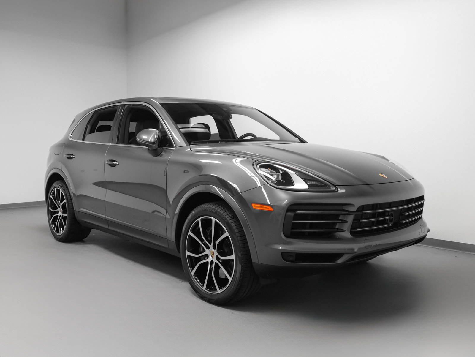 Certified 2023 Porsche Cayenne AWD/4WD image 10