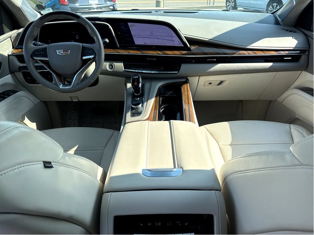 Used 2024 Cadillac Escalade Sport Platinum AWD/4WD image 15