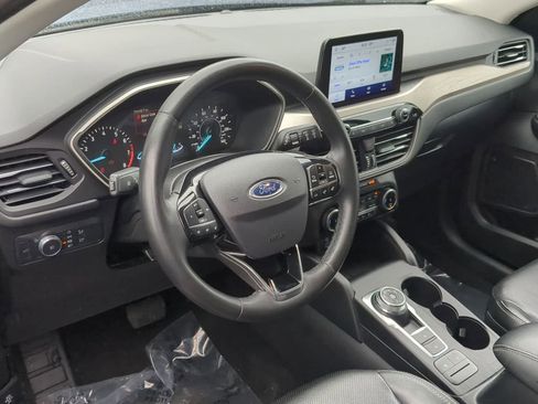 Used 2022 Ford Escape SEL image 10