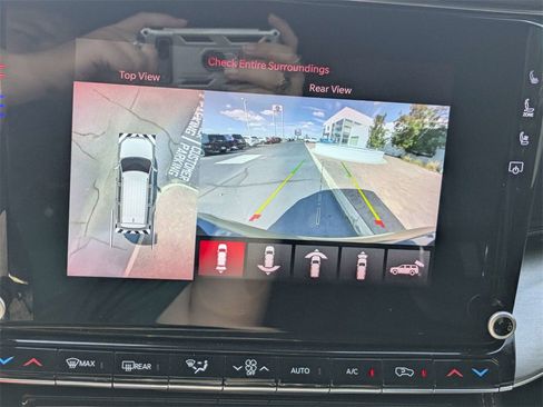 Used 2023 Jeep Wagoneer Series II w/ Convenience Group I image 20