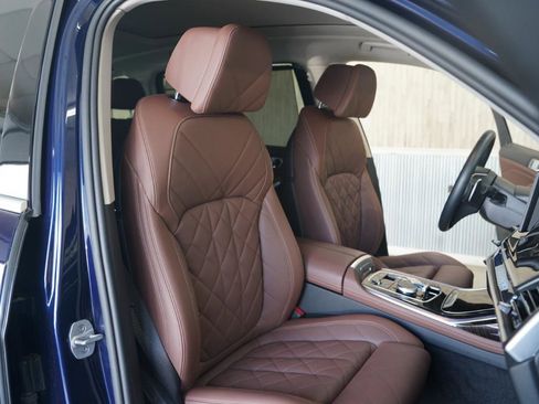 Used 2024 BMW X7 xDrive40i AWD/4WD image 30