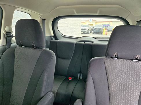 Used 2012 MAZDA MAZDA5 Sport FWD image 34