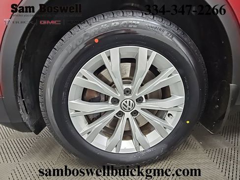 Used 2018 Volkswagen Tiguan S w/ 3rd Row Seat Package image 39