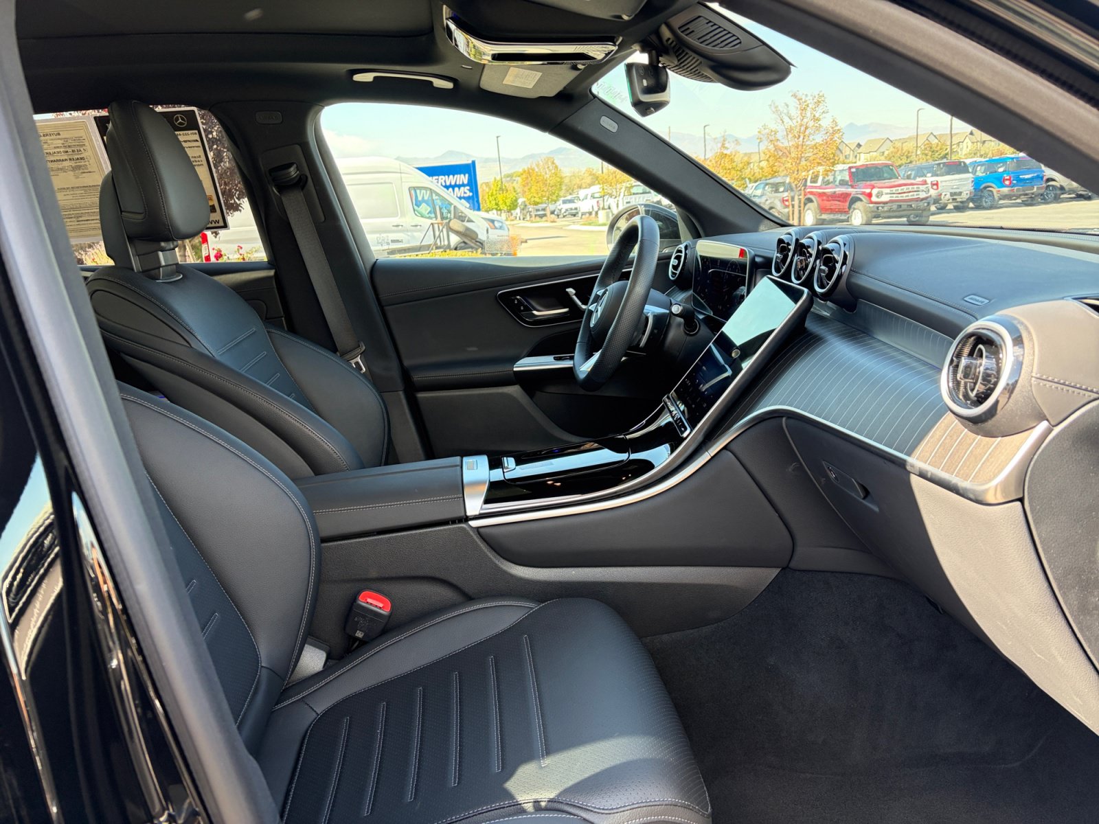 Used 2026 Mercedes-Benz GLC 300 4MATIC image 19