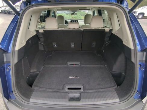 Used 2023 Nissan Rogue SL w/ SL Premium Package image 14