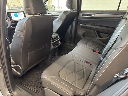 New 2026 Volkswagen Atlas Cross Sport SE AWD/4WD image 14