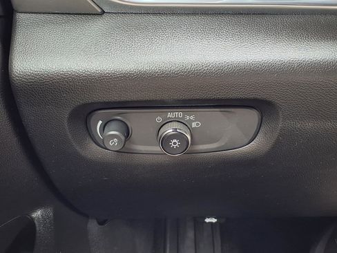 Used 2023 Chevrolet Traverse LS w/ Safety Package image 9