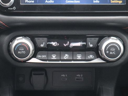 New 2025 Nissan Versa SR w/ Trunk Package image 15