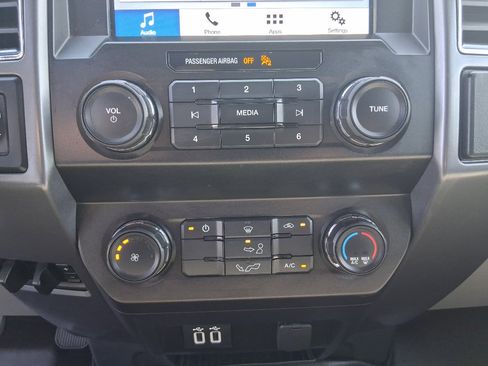 Used 2019 Ford F150 XLT image 17