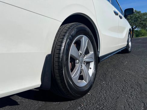 Used 2019 Honda Odyssey EX-L image 11