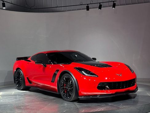 Used 2016 Chevrolet Corvette Z06 w/ Z07 Performance Package RWD image 67