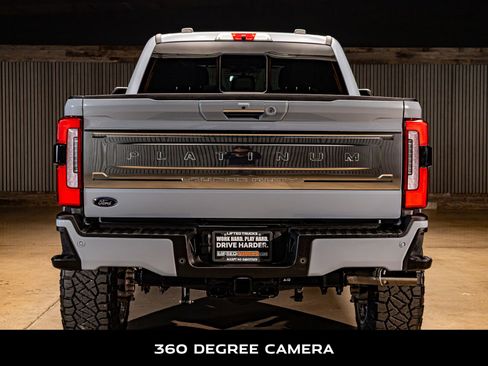 Used 2024 Ford F250 Platinum w/ FX4 Off-Road Package image 8