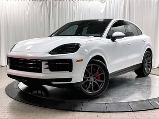 Used 2024 Porsche Cayenne S video 1