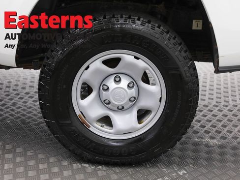 Used 2020 Toyota Tacoma SR RWD image 30