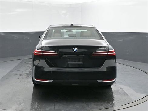 New 2026 BMW 530i 530i w/ Executive Package image 8